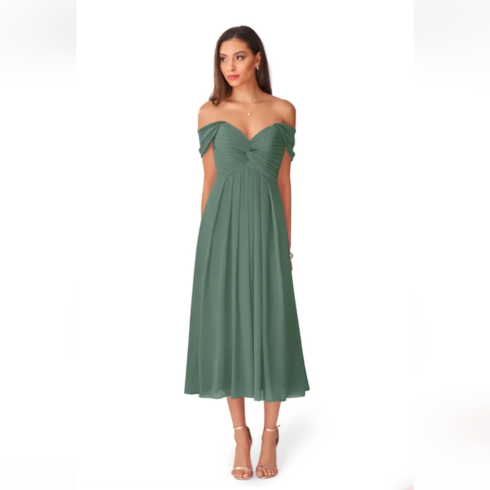 NWT Azazie Vicenta Dress